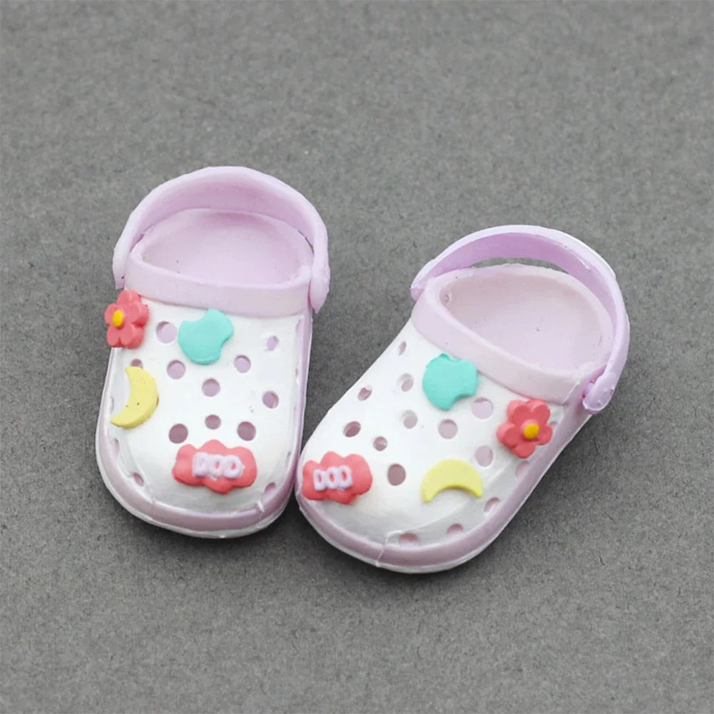 Mini Slippers for Labubu Doll – 17cm Cute Colorful Shoes