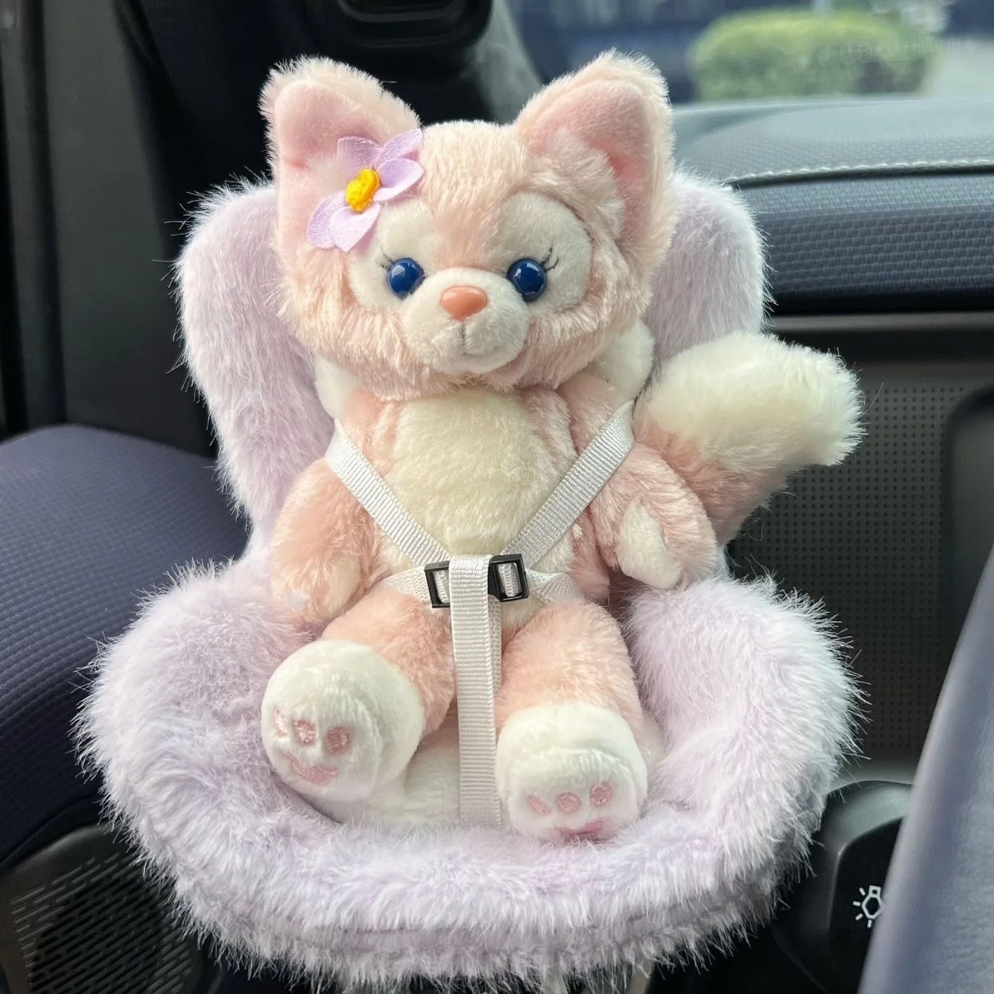 Mini Car Seat for Labubu Dolls – 17cm Safety Chair Plush Car Decor