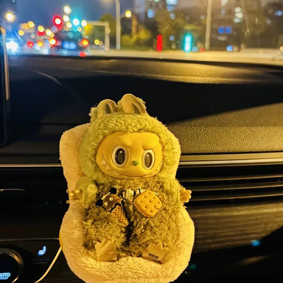 Mini Car Seat for Labubu Dolls – 17cm Safety Chair Plush Car Decor