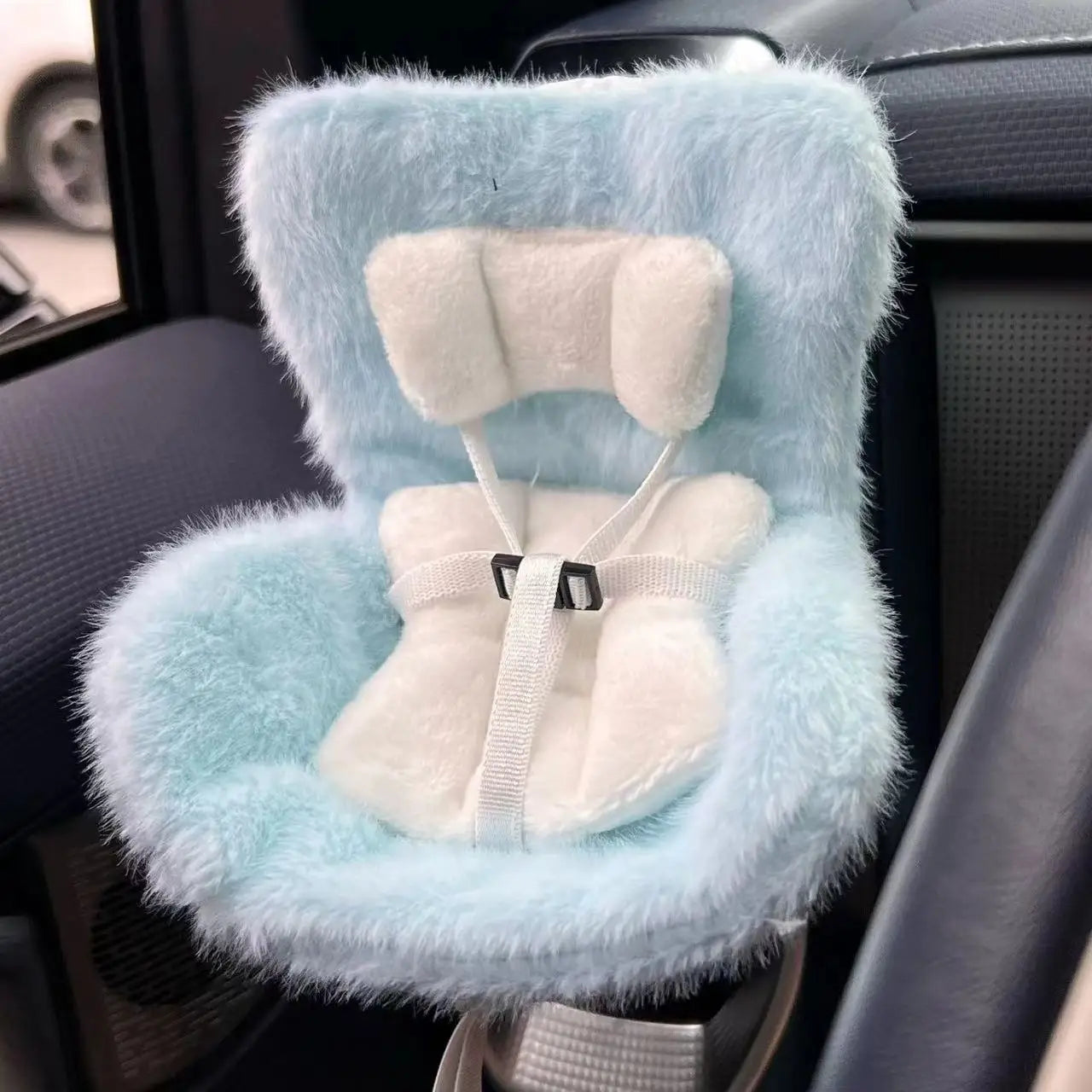 Mini Car Seat for Labubu Dolls – 17cm Safety Chair Plush Car Decor